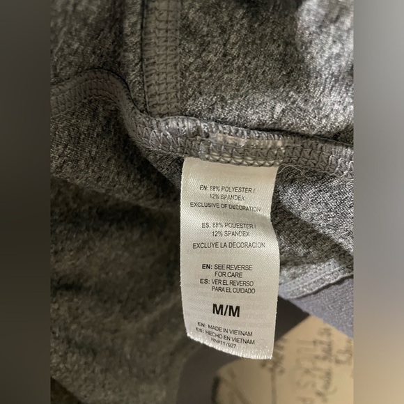 Reebok Gray Women's zip up Dri Fit Jacket SZ Medium - Picture 5 of 6